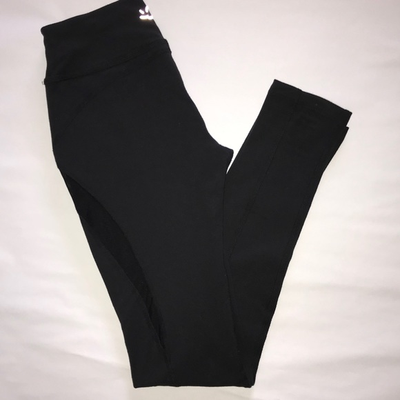 SOLD | Beyond Yoga Wave Mesh Leggings | Small - Picture 3 of 8